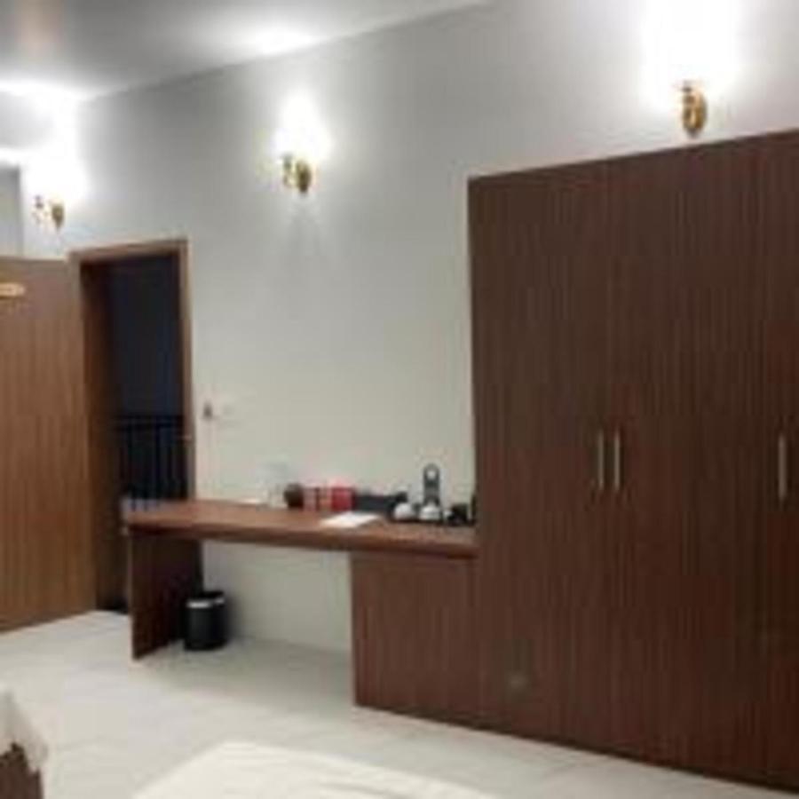 Duc Luu Quang Hotel Binh Thuan Tuy Phong Екстер'єр фото